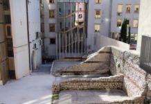 Ima li nade za castrum?